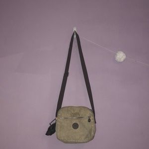 Kipling crossbody bag in tan.